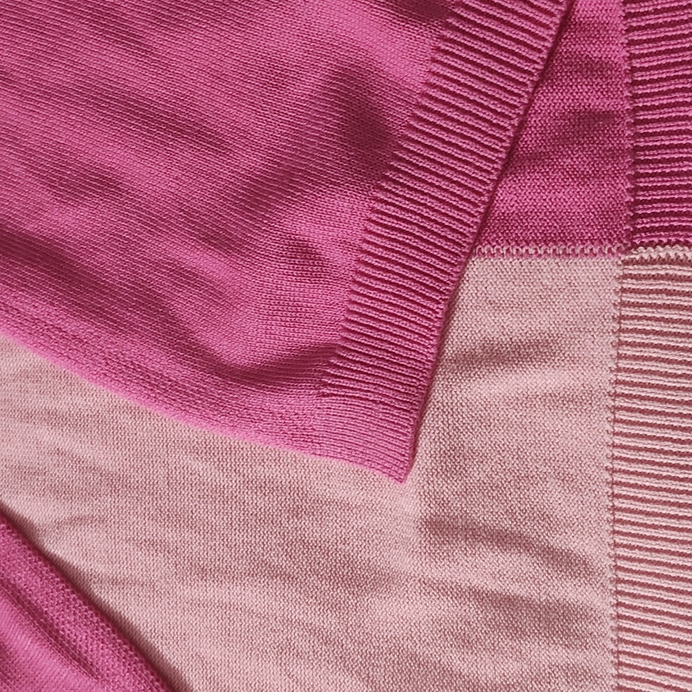 Pink Colorblock V-Neck Blouse - Picture 11 of 11